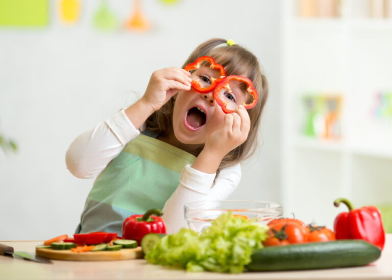 how-to-introduce-new-foods-to-kids-my-childcare-academy